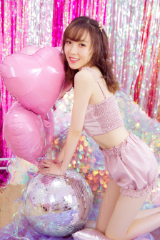 忍冬艳蔷薇演员表